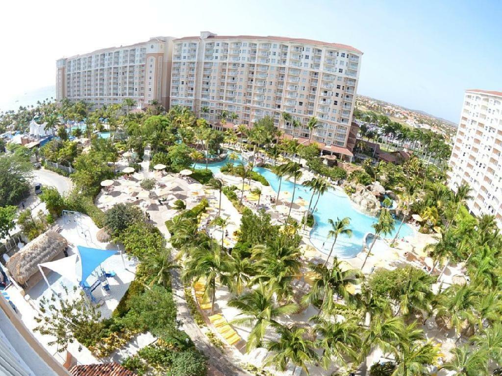 شقة Marriott Aruba Surf And Ocean Beachfront Clubs شاطئ بالم المظهر الخارجي الصورة