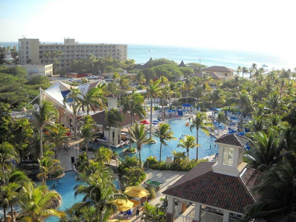 شقة Marriott Aruba Surf And Ocean Beachfront Clubs شاطئ بالم المظهر الخارجي الصورة